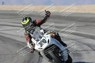 media/Dec-07-2025-CVMA (Sun) [[3e7d2de5dc]]/Race 7-Formula Lightweight Twins Shootout/